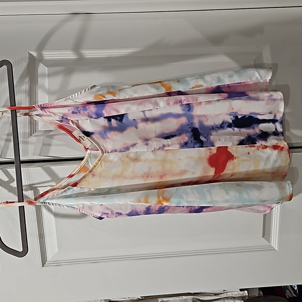 Beautiful Entro tie-dye cami top
